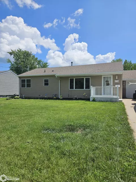 2716 Clearview St, Ottumwa, IA 52501