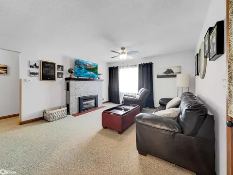 Living - 220 5th Ave NE, Hampton, IA 50441 photo 1 of 3