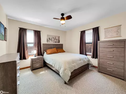 Bedroom - 220 5th Ave NE, Hampton, IA 50441 photo 1 of 7