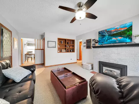 Living - 220 5th Ave NE, Hampton, IA 50441 photo 3 of 3
