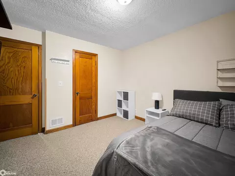 Bedroom - 220 5th Ave NE, Hampton, IA 50441 photo 5 of 7