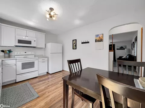 Kitchen - 220 5th Ave NE, Hampton, IA 50441 photo 3 of 3