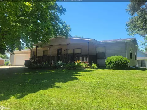 201 S Lincoln St, Mount Ayr, IA 50854