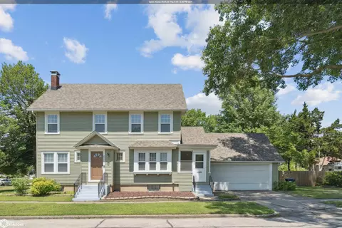 2020 Dill St, Burlington, IA 52601