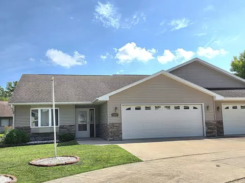 1681 9th St, Mason City, IA 50401