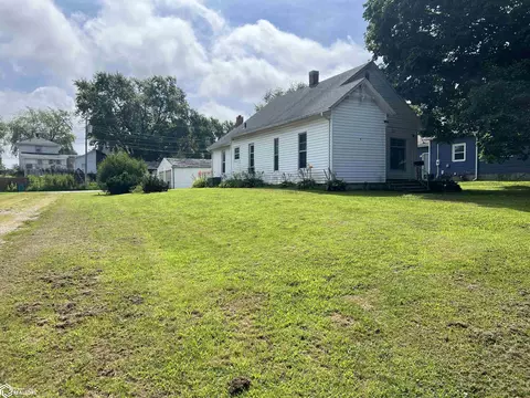307 N Spruce St, Creston, IA 50801