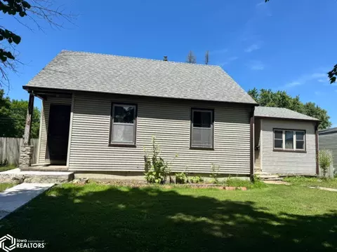 1141 Walnut St, Webster City, IA 50595