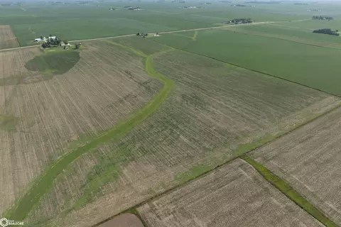 4 150th St, Dike, IA 50624