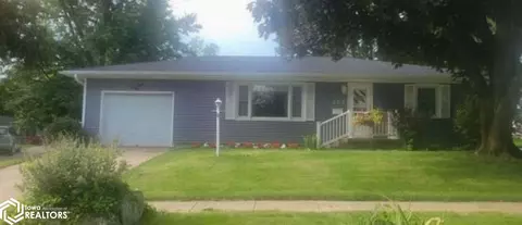 203 E Adams St, Mount Ayr, IA 50854
