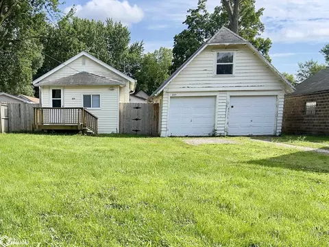 225 SE 20th St, Mason City, IA 50401