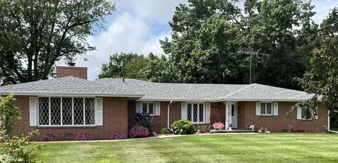 319 S 5th St, Humeston, IA 50123