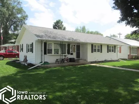 103 5th Ave SE, Belmond, IA 50421