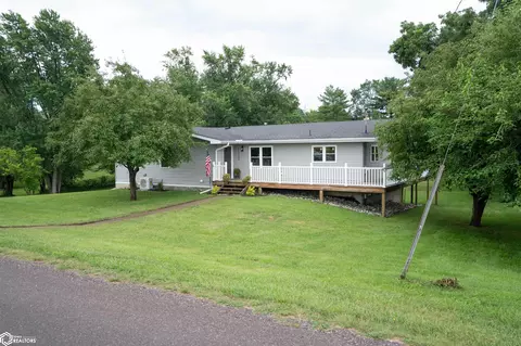 1160 Marion St, Warsaw, IL 62379