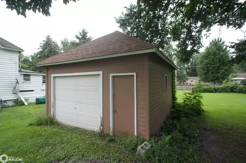 520 Walnut St, Webster City, IA 50595