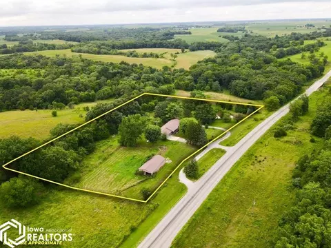 2672 Douds Rd, Libertyville, IA 52567