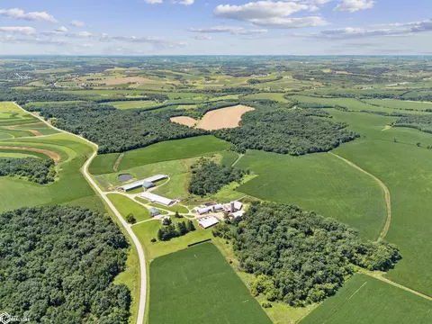 8707-8713 Riverside Rd, Darlington, WI 53530