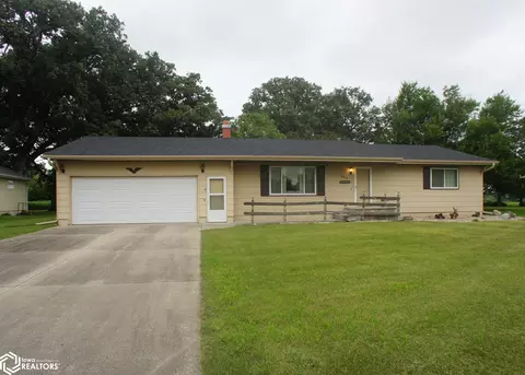 213 Bicentennial Ct, Webster City, IA 50595