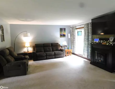 1306 E Circle Rd, Denison, IA 51442 photo 6