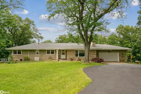 3011 Timberlane Dr, Fort Madison, IA 52627