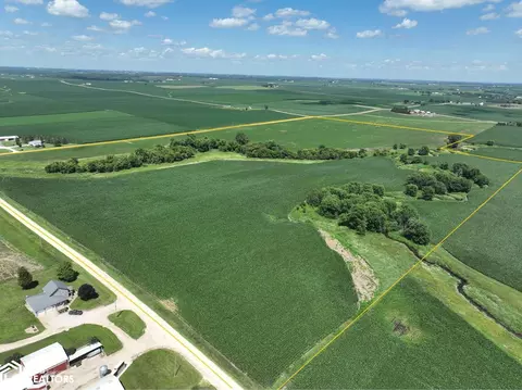 295 Th St, Manchester, IA 52057