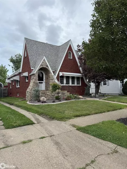 2117 Avenue H, Fort Madison, IA 52627