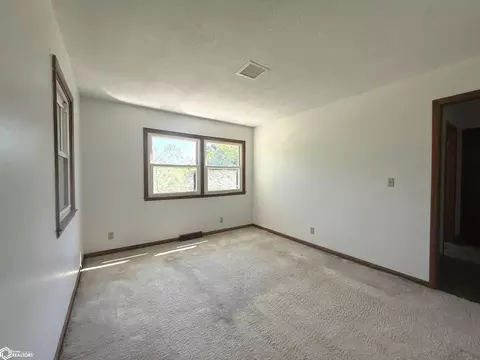 2527 23rd St, Eldon, IA 52554 photo 17