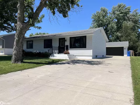 3 G Ave W, Albia, IA 52531
