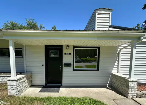 1018 Rocksylvania, Iowa Falls, IA 50126