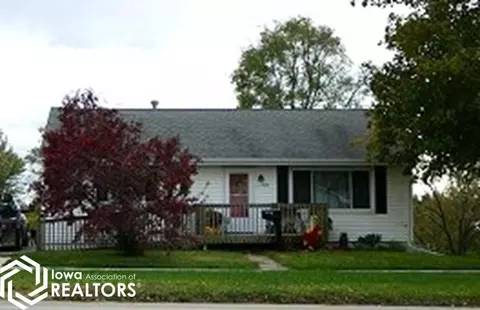 301 W 1st St, Leon, IA 50144