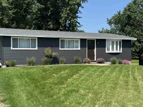 400 Drury Ln, Le Grand, IA 50142