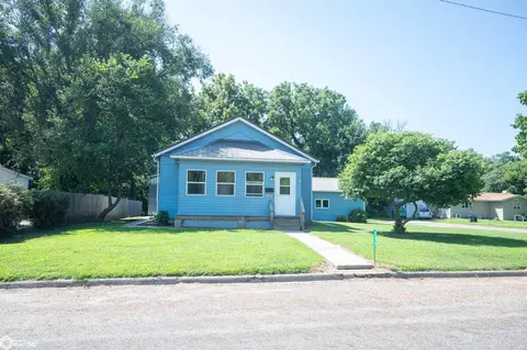 255 N 2nd St, Warsaw, IL 62379