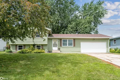 1203 S 4th St, Marshalltown, IA 50158
