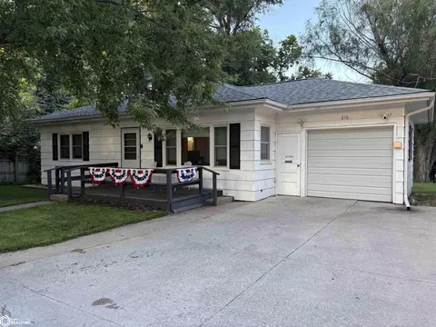 610 Carter Dr, Red Oak, IA 51566