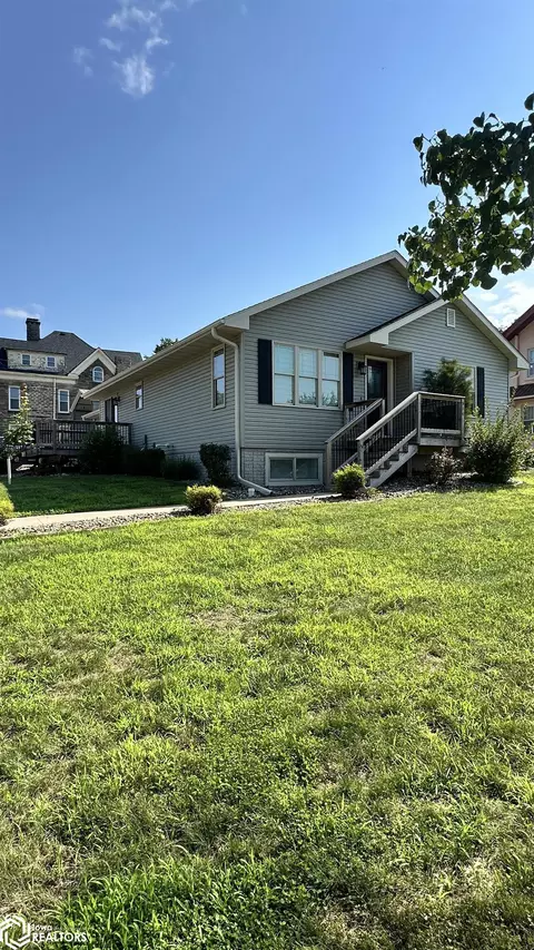 514 A Ave E, Oskaloosa, IA 52577