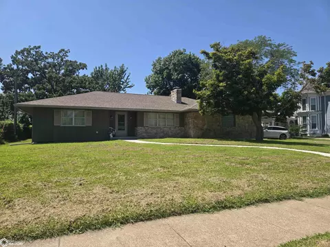 700 Drake Ave, Centerville, IA 52544