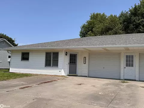 206 W 3rd St # A, Wayland, IA 52654