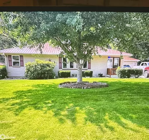 801 Denmark St, Burlington, IA 52601