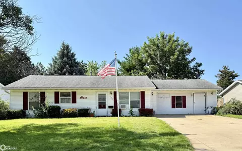 420 E Becky Ln, Mount Pleasant, IA 52641