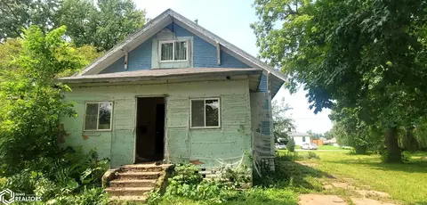 1714 12th St, Eldora, IA 50627