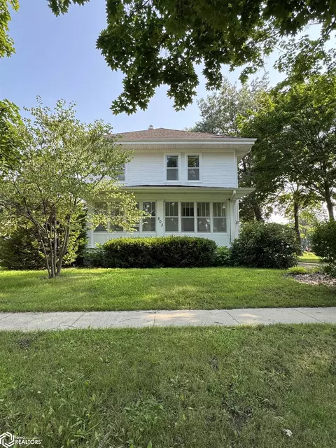 603 W Pleasant Valley St, Sigourney, IA 52591