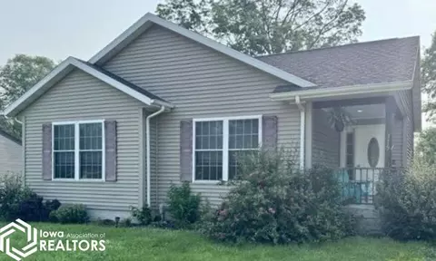315 S Clark St, Lamoni, IA 50140