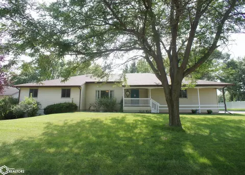 222 Bicentennial Ct, Webster City, IA 50595