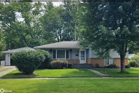 1201 S 5th St, Fairfield, IA 52556