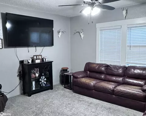1609 11th St, Eldora, IA 50627 photo 5