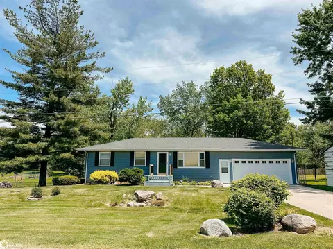 510 N Vine St, Agency, IA 52530