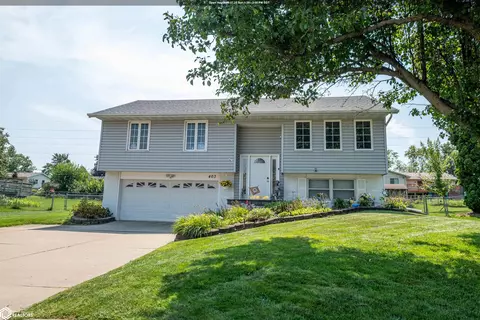 403 Thunderbird Dr, Marshalltown, IA 50158