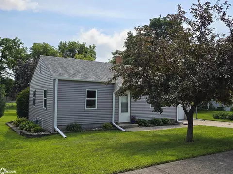 823 15th St SE, Mason City, IA 50401