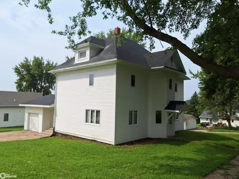 217 N Main St, Halbur, IA 51444