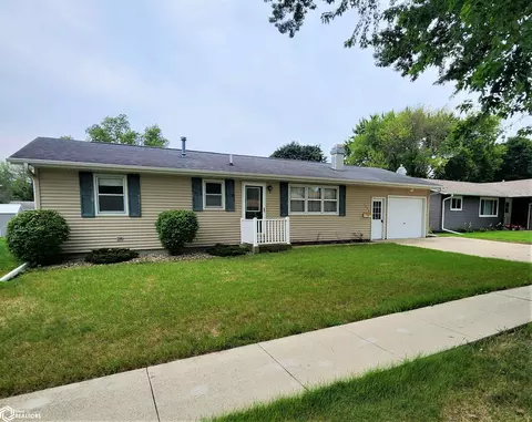 1800 E Maple St, Algona, IA 50511