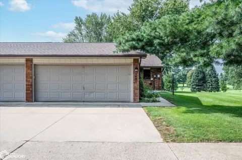 1407 Country Club Dr, Harlan, IA 51537